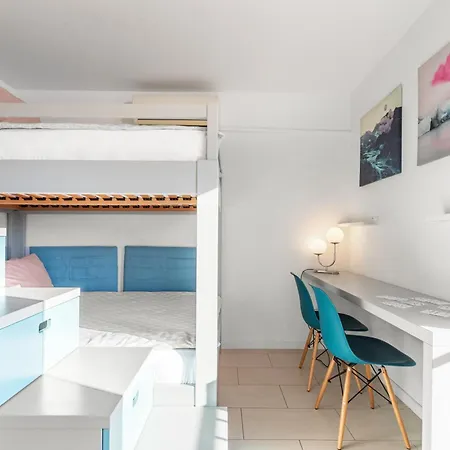 דירה Grand With 3 Bedrooms In Porec! *