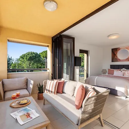 Grand With 3 Bedrooms In Porec! Apartman Porec