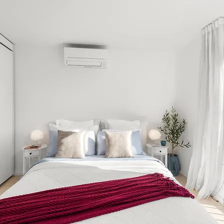 Grand With 3 Bedrooms In Porec! *