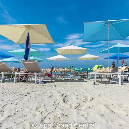 Grand With 3 Bedrooms In Porec! * פורץ