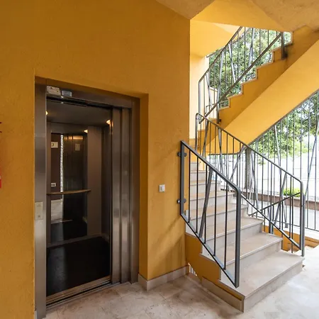 Апартаменты Grand With 3 Bedrooms In Porec! Пореч